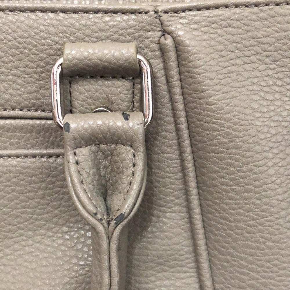 Thirty One Mini Diamond District Tote Purse in Putty Snake Jewell by thirty-one - Picture 15 of 17